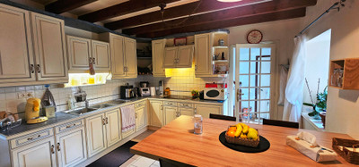 French property for sale in Gourgé, Deux-Sèvres - €315,000 - photo 2