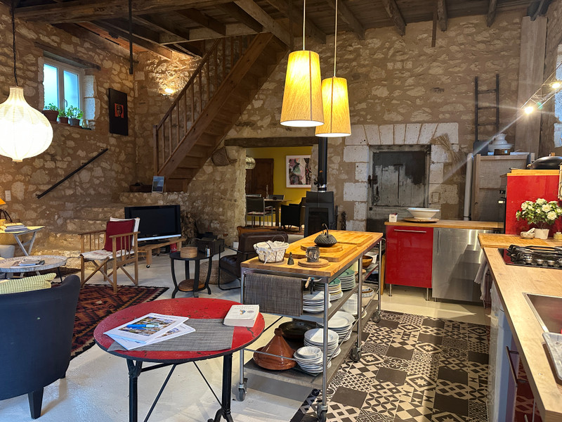 French property for sale in Saint-Pardoux-la-Rivière, Dordogne - €248,000 - photo 2