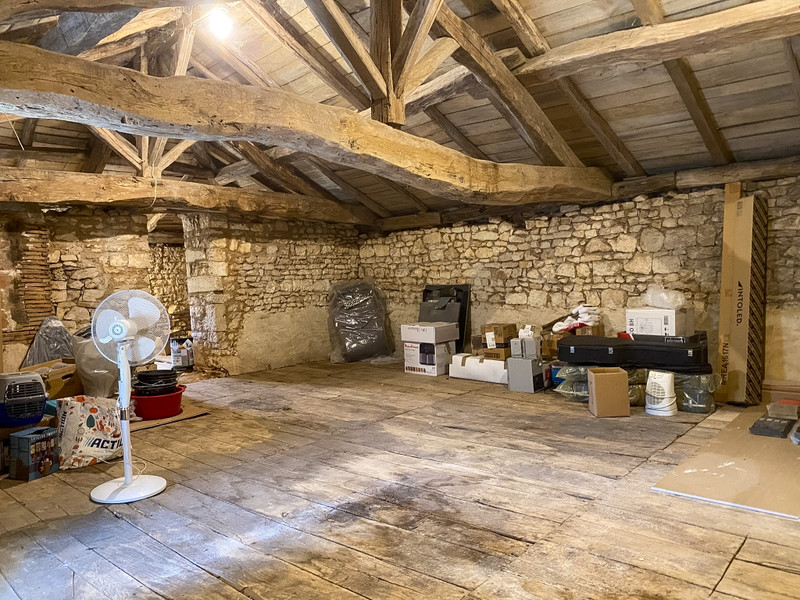 French property for sale in La Rochette, Charente - €109,000 - photo 10