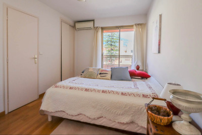 French property for sale in Menton, Alpes-Maritimes - €740,000 - photo 2