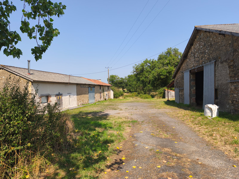 Maison à vendre à Saint-Martial-sur-Isop, Haute-Vienne - 194.000 € - photo 1