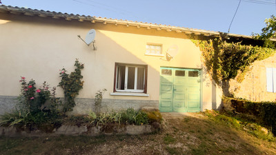 French property for sale in Saint-Mathieu, Haute-Vienne - €141,700 - photo 3