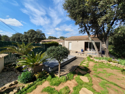 Maison à vendre à Vers-Pont-du-Gard, Gard, Languedoc-Roussillon, avec Leggett Immobilier