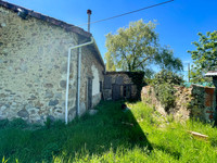 Maison à vendre à Oradour-Fanais, Charente - 59.100 € - photo 11