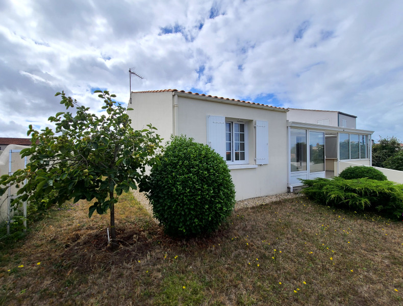 French property for sale in L'Houmeau, Charente-Maritime - €567,000 - photo 2