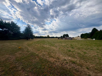 French property for sale in Nontron, Dordogne - €525,000 - photo 2