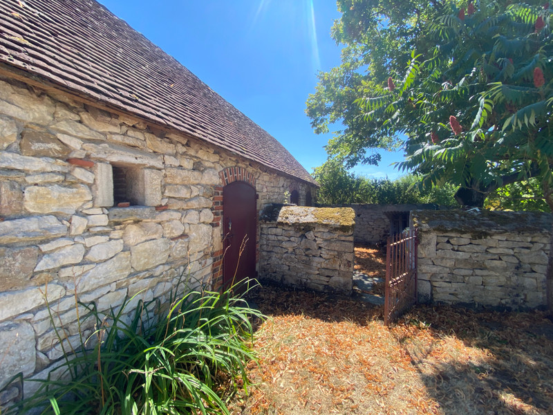 French property for sale in Marçais, Cher - €360,400 - photo 11