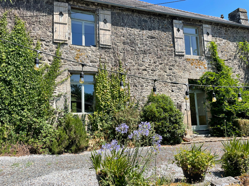 French property for sale in Le Mené, Côtes-d'Armor - €365,700 - photo 0