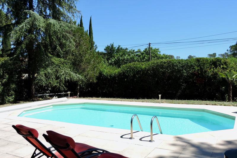 French property for sale in Carcès, Var - €480,000 - photo 3