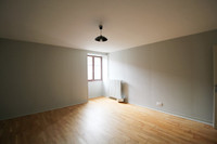 Maison à vendre à Paizay-le-Chapt, Deux-Sèvres - 99 000 € - photo 4