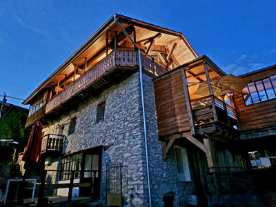 Ski property for sale in La Plagne - €842,105 - photo 0