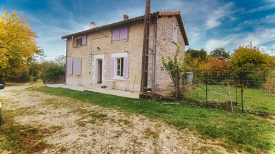 Maison à vendre à Cellettes, Charente, Poitou-Charentes, avec Leggett Immobilier