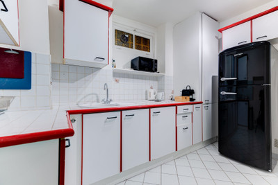 French property for sale in Nice, Alpes-Maritimes - €360,000 - photo 4