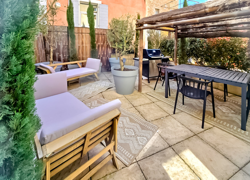 Appartement à vendre à Apt, Vaucluse - 384.000 € - photo 1