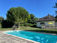 Swimming Pool for sale in Chef-Boutonne Deux-Sèvres Poitou_Charentes