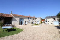 French property, houses and homes for sale in Faye-la-Vineuse Indre-et-Loire Centre