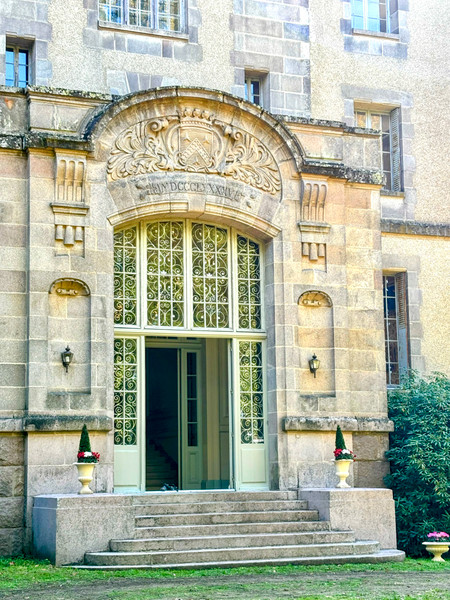 Propriété à vendre à Nexon, Haute-Vienne - 1 325 000 €
