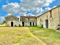 Maison à vendre à Lencloître, Vienne - 255.000 € - photo 3