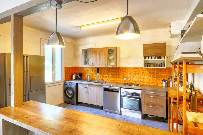 French property for sale in Saint-Saturnin-lès-Apt, Vaucluse - €250,000 - photo 5