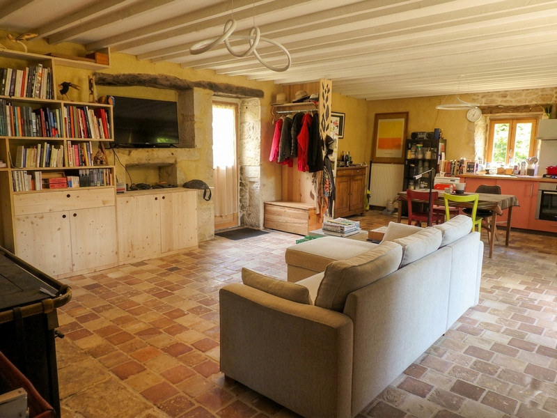 French property for sale in Maxou, Lot - €230,000 - photo 3