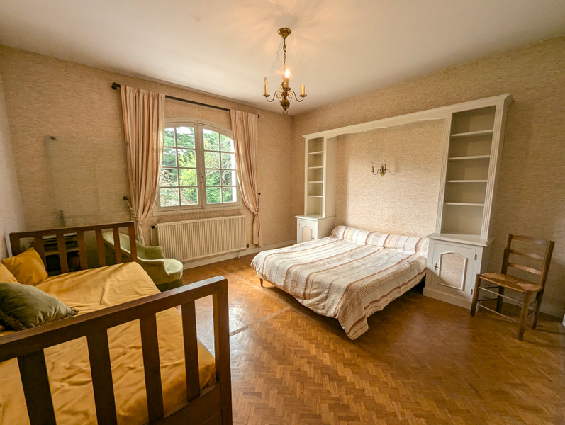 French property for sale in Angoulême, Charente - €381,500 - photo 9