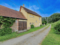 Maison à vendre à Aubusson, Creuse - 193.320 € - photo 1
