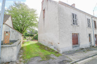 property to renovate for sale in Lussac-les-ÉglisesHaute-Vienne Limousin