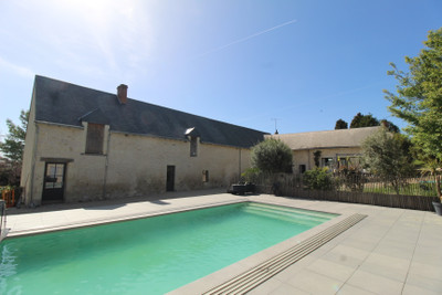 French property for sale in Oyré, Vienne - €495,000 - photo 2