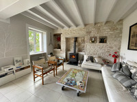 Maison à vendre à Chef-Boutonne, Deux-Sèvres - 267.500 € - photo 1