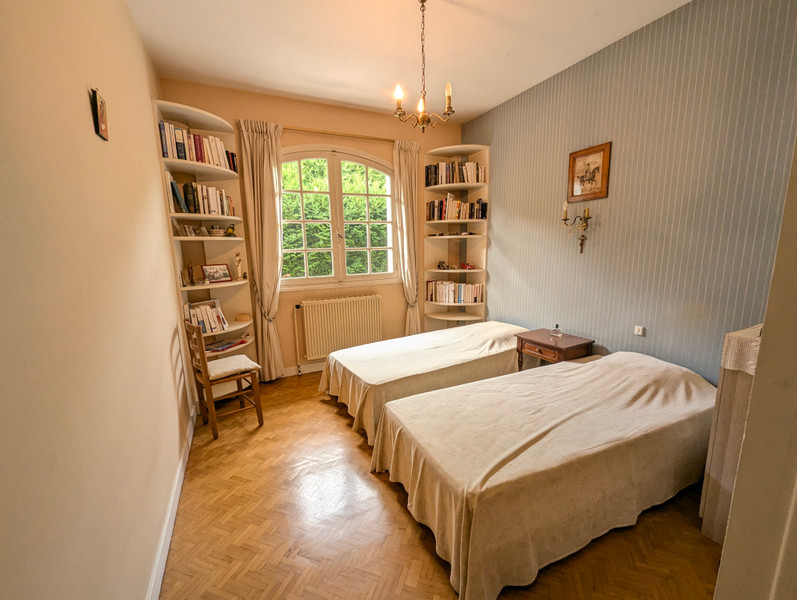 French property for sale in Angoulême, Charente - €381,500 - photo 7