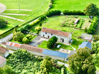 Maison à vendre à Monts-sur-Guesnes, Vienne - 160.000 € - photo 3