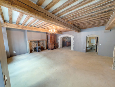 French property for sale in Aubusson, Creuse - €172,800 - photo 2
