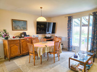 Maison à vendre à Chabanais, Charente - 109.000 € - photo 3