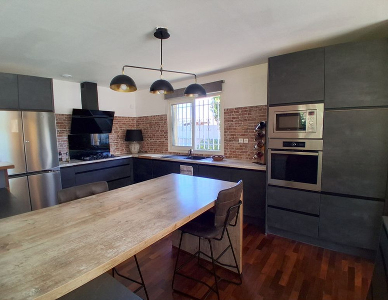 French property for sale in Espondeilhan, Hérault - €489,000 - photo 3