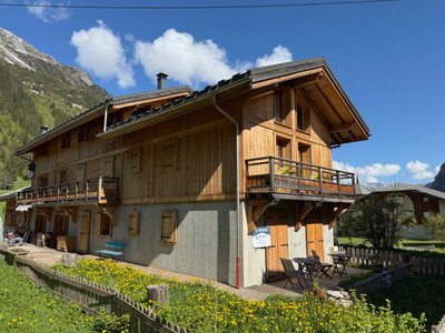 Chalet à vendre à Pralognan-la-Vanoise, Savoie, Rhône-Alpes, avec Leggett Immobilier