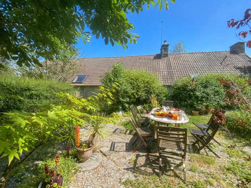 French property for sale in Amfreville, Manche - €267,500 - photo 2
