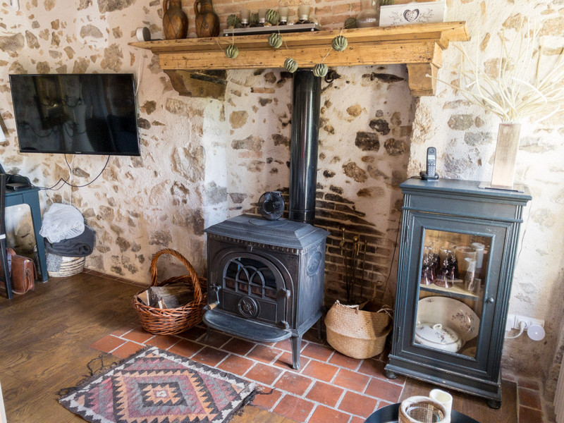 French property for sale in Chéronnac, Haute-Vienne - €162,000 - photo 1