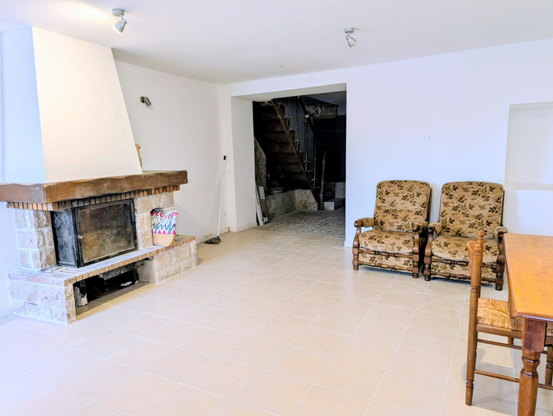 French property for sale in Aubusson, Creuse - €104,500 - photo 4