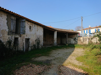Grange à vendre à Mornac, Charente, Poitou-Charentes, avec Leggett Immobilier