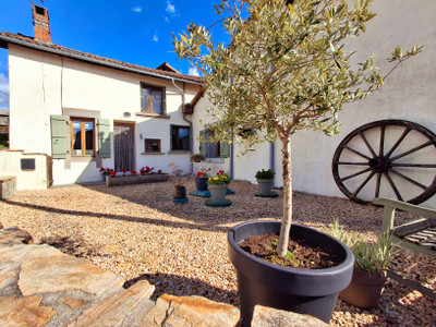 Maison à vendre à Étagnac, Charente, Poitou-Charentes, avec Leggett Immobilier