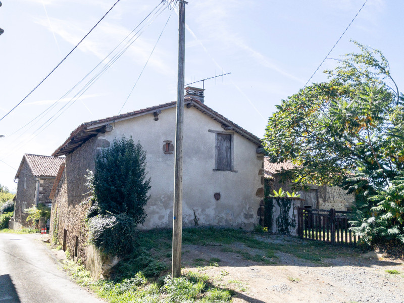 French property for sale in Mazerolles, Charente - €46,600 - photo 4