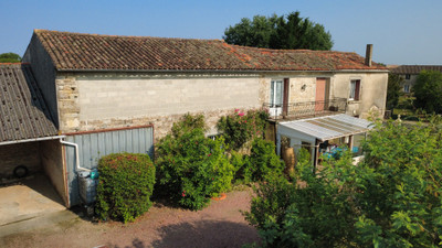 French property for sale in Paizay-Naudouin-Embourie, Charente - €128,000 - photo 1