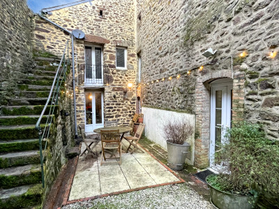 house for sale in Mayenne