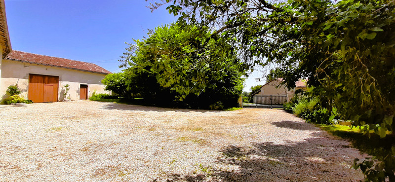 French property for sale in Bouteilles-Saint-Sébastien, Dordogne - €285,500 - photo 2