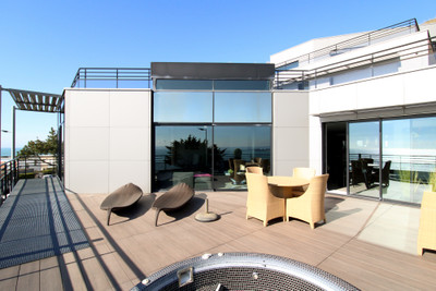  NORMANDIE SAINTE ADRESSE EXCEPTIONAL CONTEMPORARY VILLA OF 600 SQM 
WITH PANORAMIC SEA VIEW

