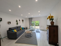 Propriété à vendre à Gondrin, Gers - 295 000 € - photo n°2