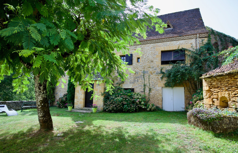 French property for sale in Meyrals, Dordogne - €450,000 - photo 2