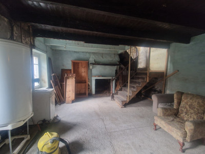 French property for sale in Maël-Carhaix, Côtes-d'Armor - €130,800 - photo 4