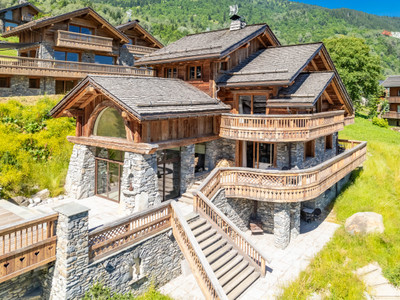 Welcome to the epitome of alpine elegance! A luxurious testament to refined mountain living
