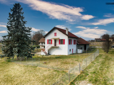 Maison à vendre à Porte-de-Savoie, Savoie, Rhône-Alpes, avec Leggett Immobilier